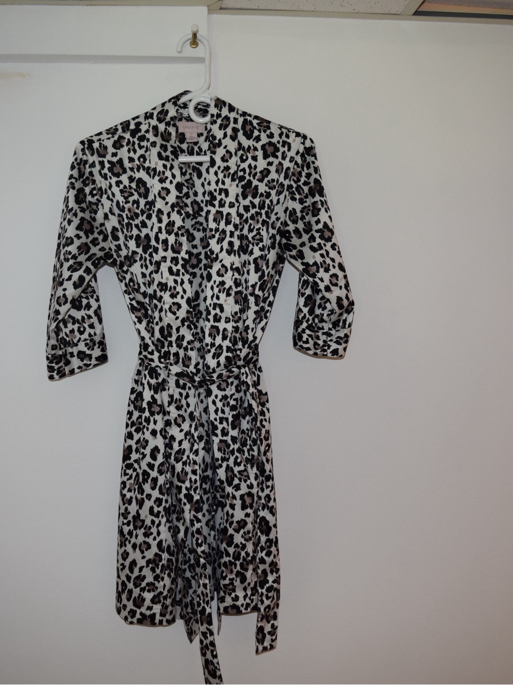 Cabernet Leopard Print Robe
